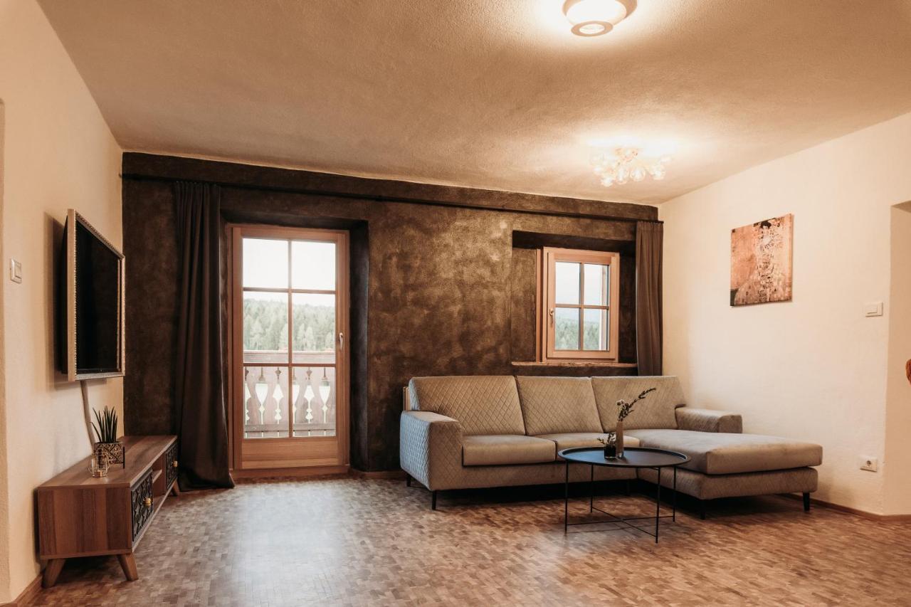 Apartament Ban Hilba Falzes Zewnętrze zdjęcie
